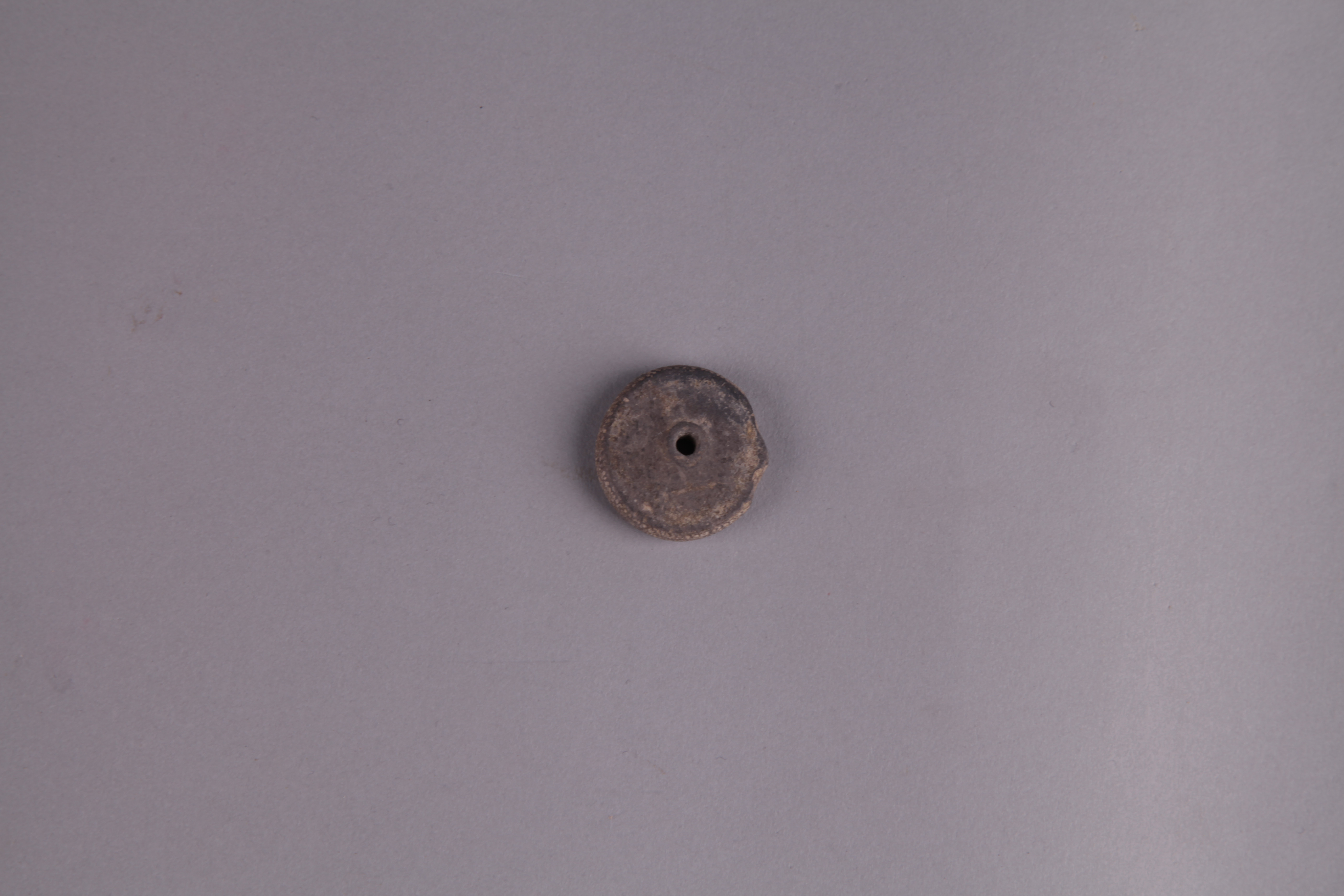 新石器时代灰陶纺轮 00144