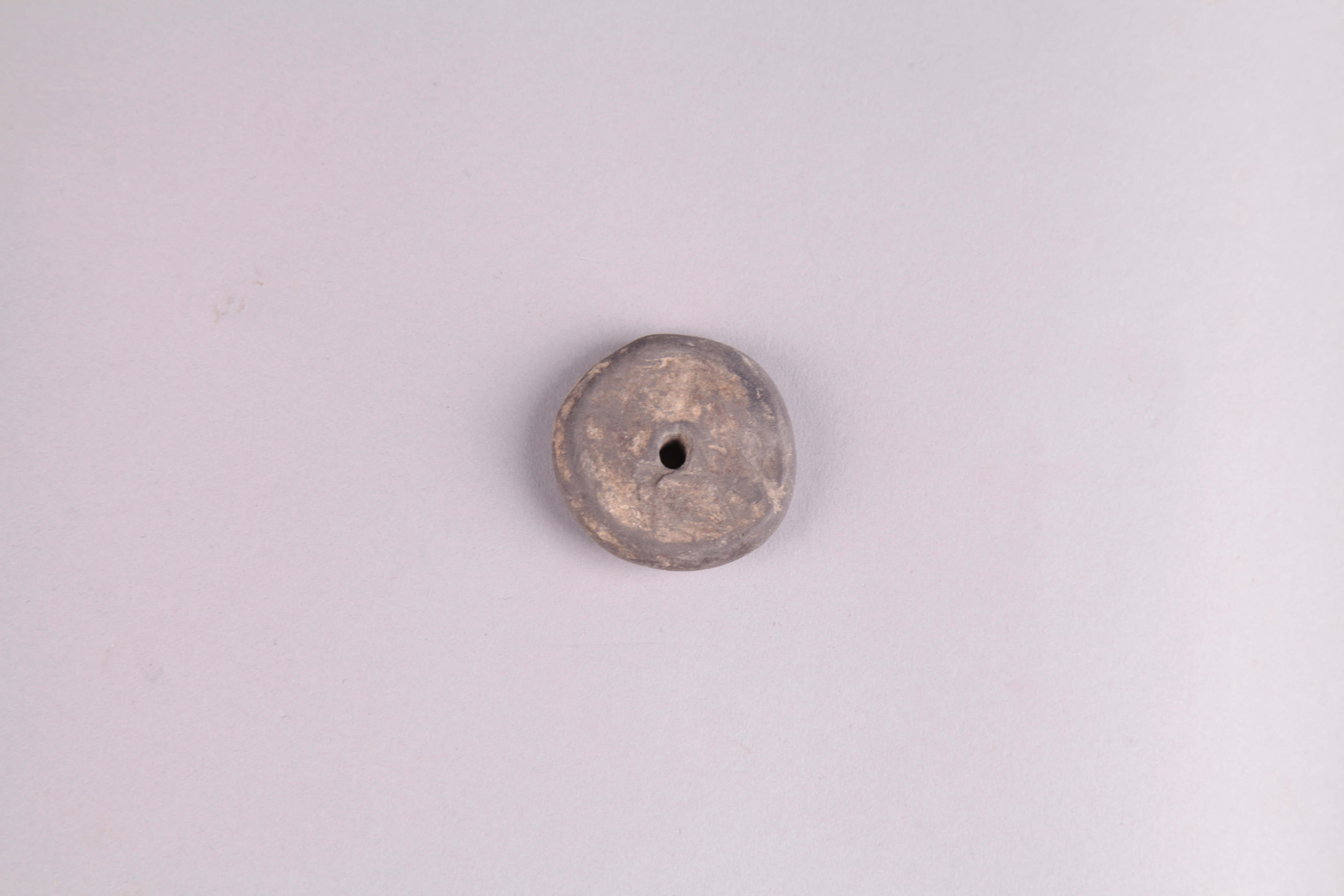新石器时代灰陶纺轮 00186