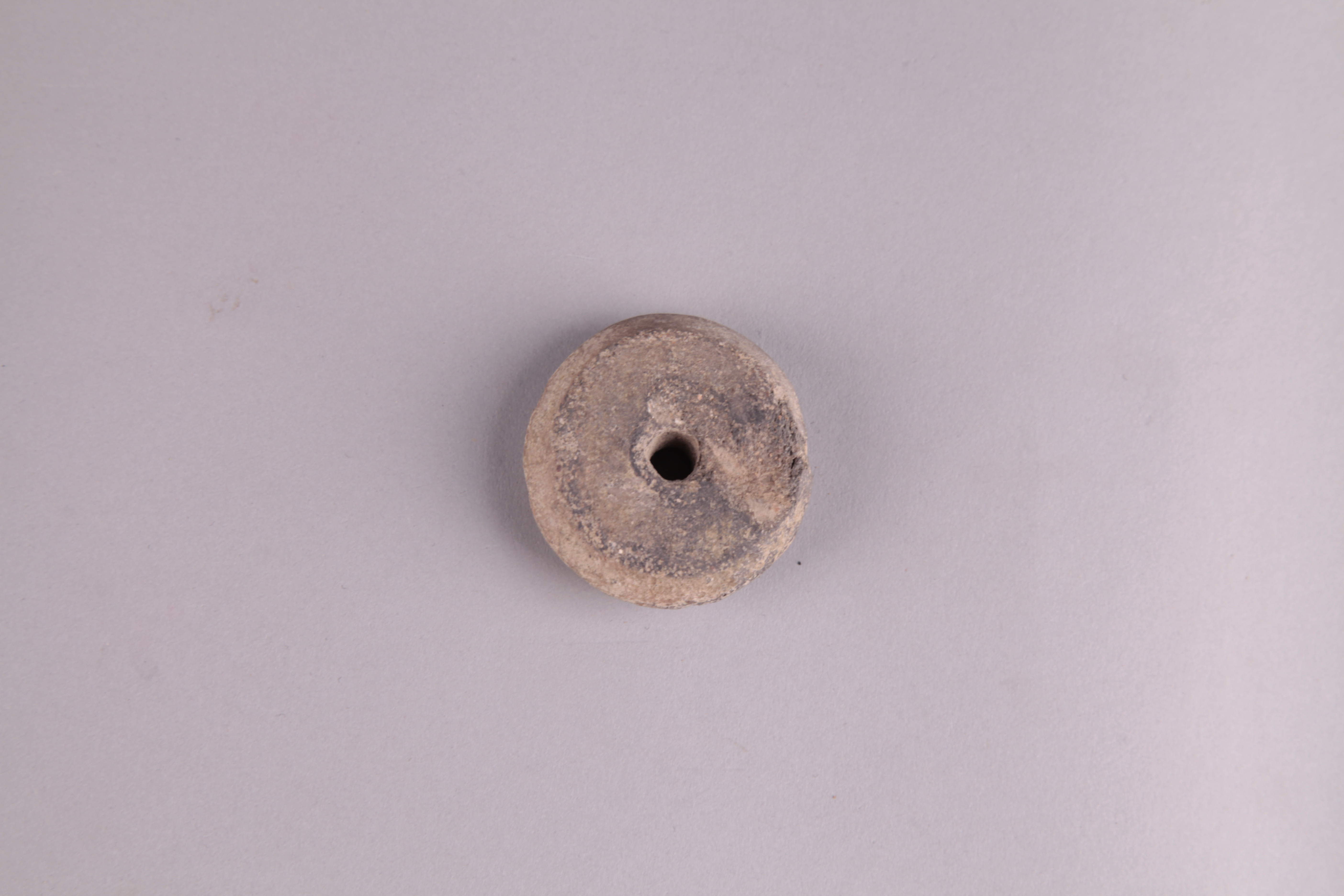 新石器时代灰陶纺轮 00201
