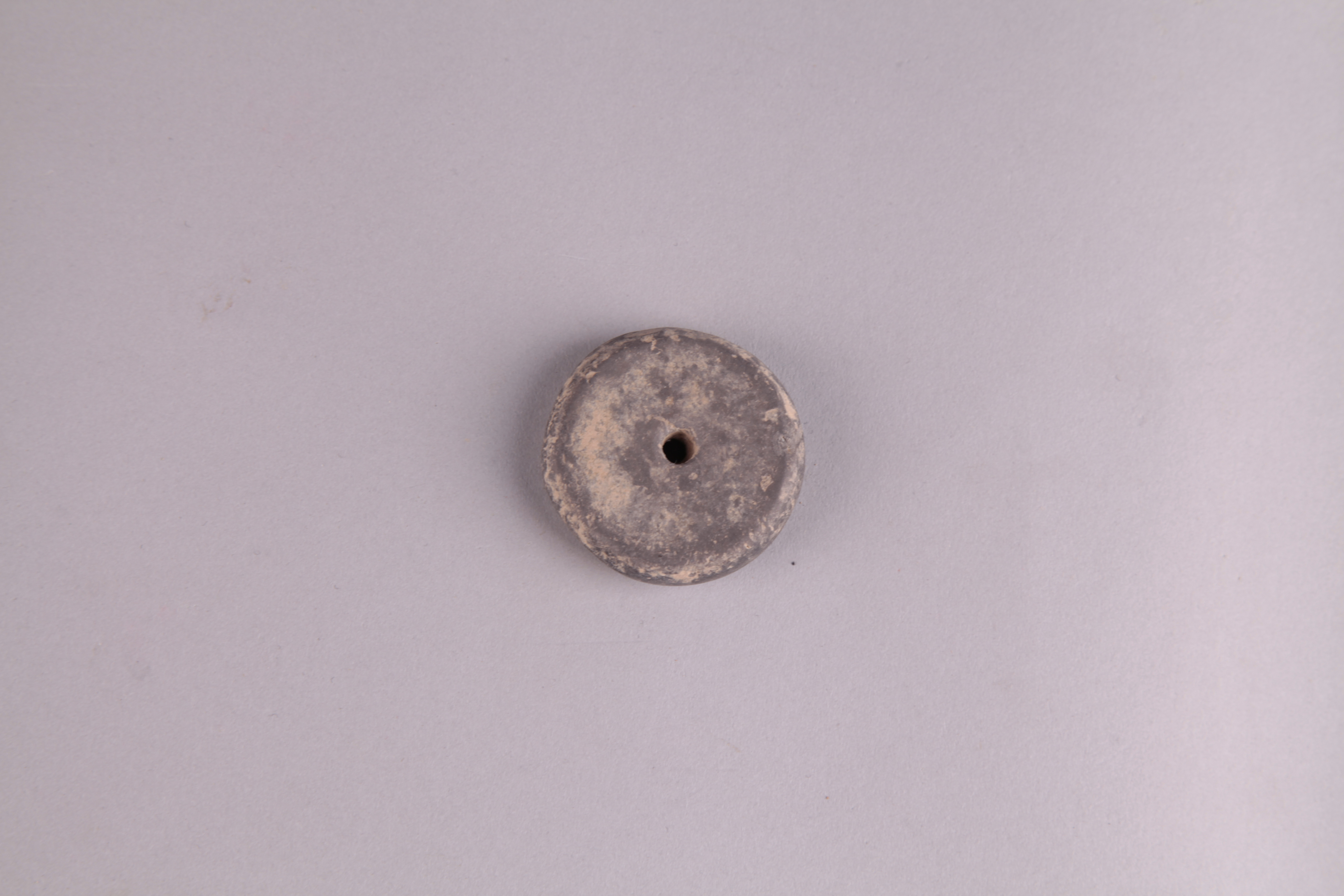 新石器时代灰陶纺轮 00202