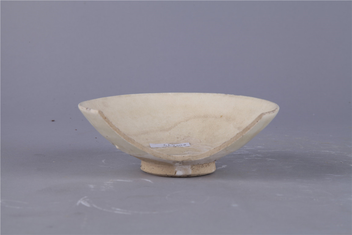 金白釉瓷碗	流01705